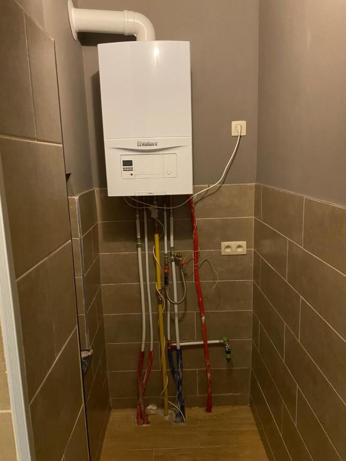 Superbe Appartement Charleroi Exteriör bild
