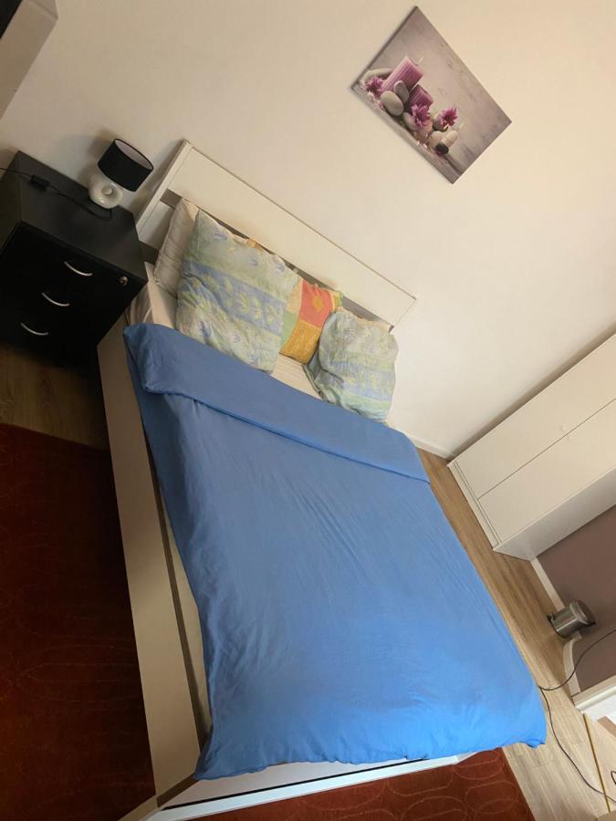 Superbe Appartement Charleroi Exteriör bild