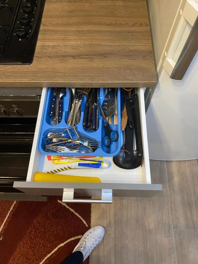 Superbe Appartement Charleroi Exteriör bild