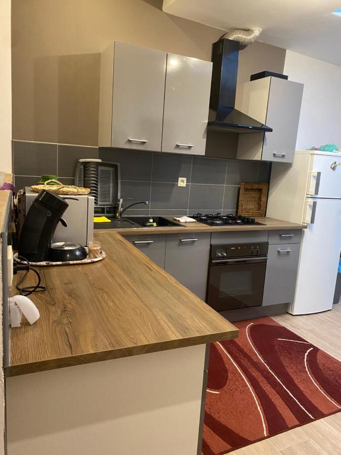 Superbe Appartement Charleroi Exteriör bild
